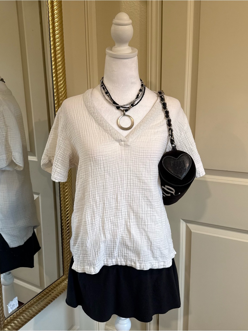 White V-Neck Textured Short Sleeve Top - Women